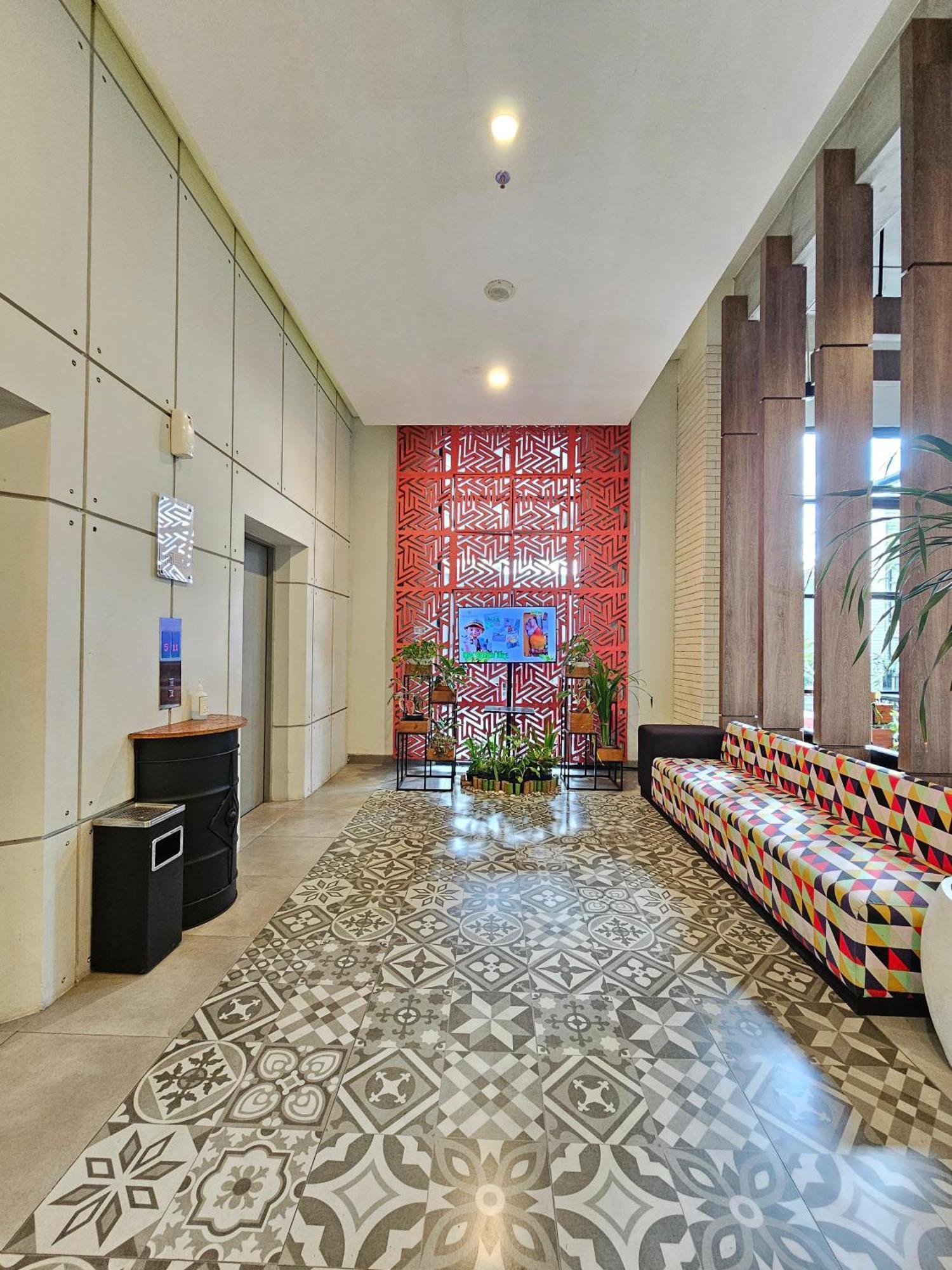 Hotel Fortunagrande Jembel Extérieur photo